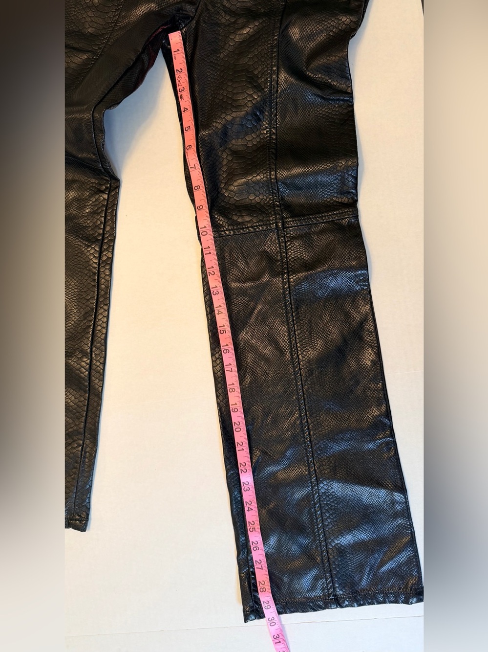 Urban Outfitters Y2K Black Alexa Faux Leather Croc-Embossed Moto Pants Size 4 - Picture 9 of 15